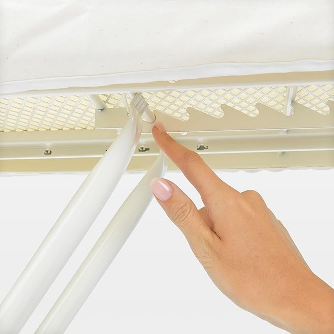 Full Size Ironing Board 124x38cm Adjustable Height Non Slip Foldable