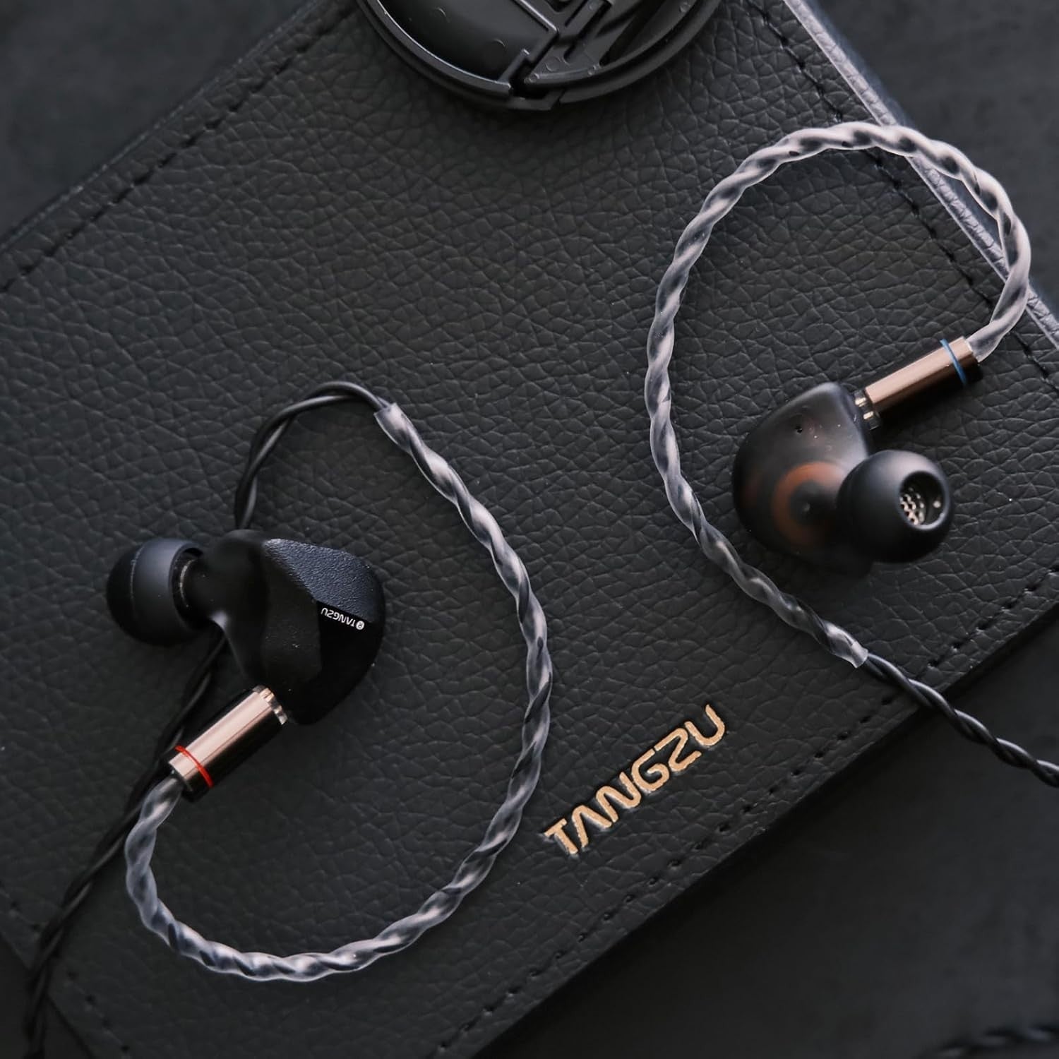 Audiophile Earphones 1DD+2BA Hybrid CNC Metal IEM