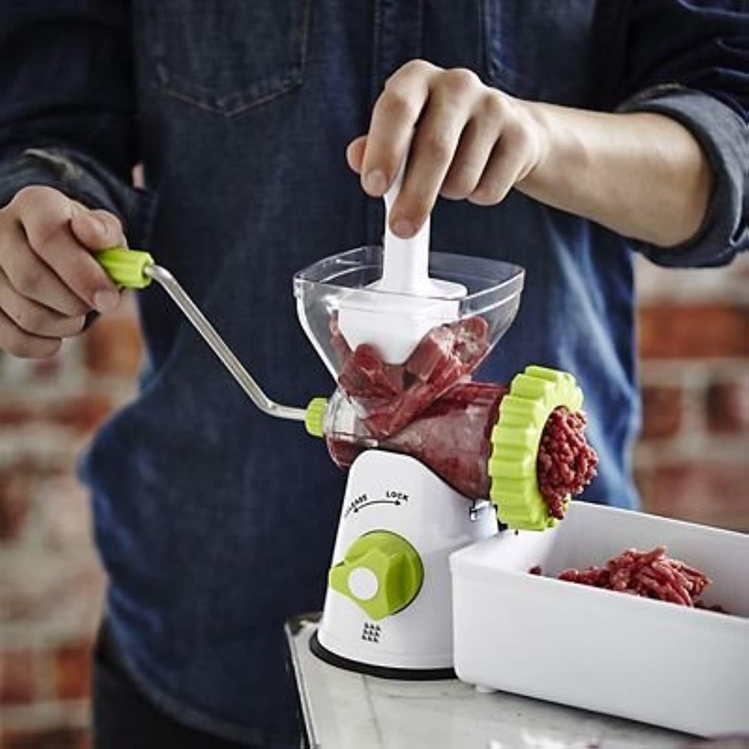 Manual Meat Mincer Sausage Maker Grinder Fine & Coarse Blades Kitchen