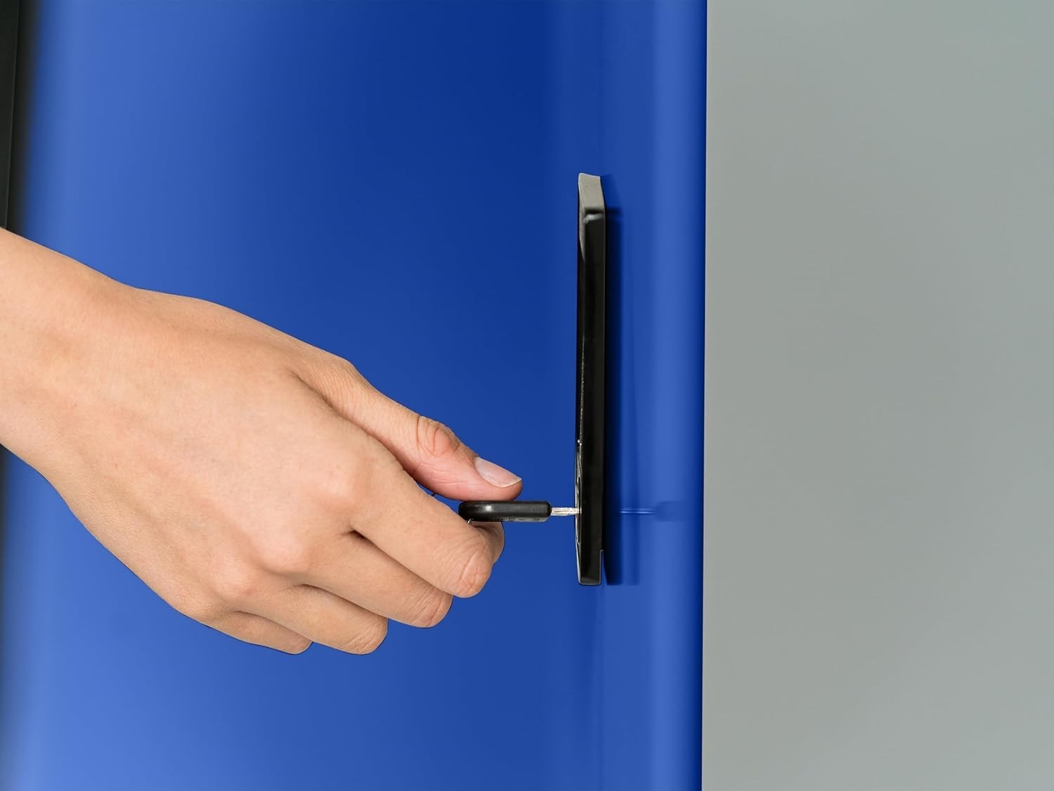 Heavy Duty Metal Storage Cabinet Lockable 4 Shelves PPE Office Garage Safe