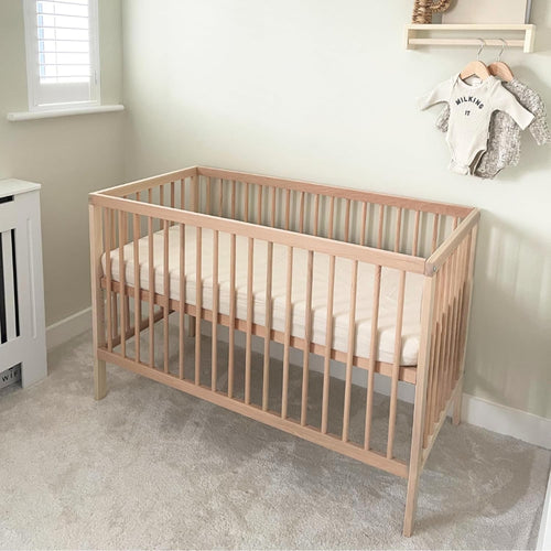 Space Saving Wooden Baby Cot Bed Adjustable Height Converts to Toddler Bed