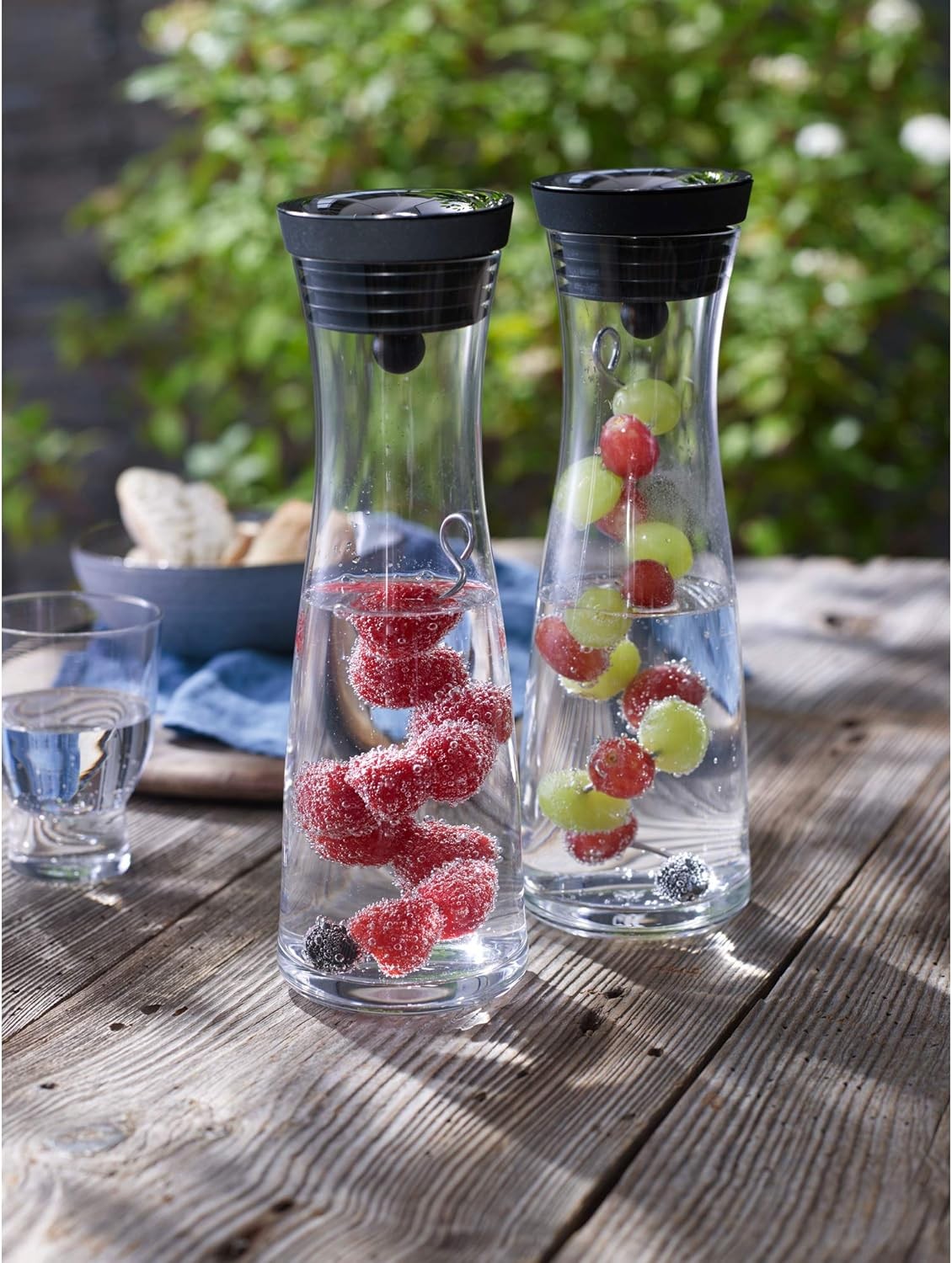 1L Glass Water Decanter with Stainless Steel Close-Up Lid – Slim 29cm Carafe