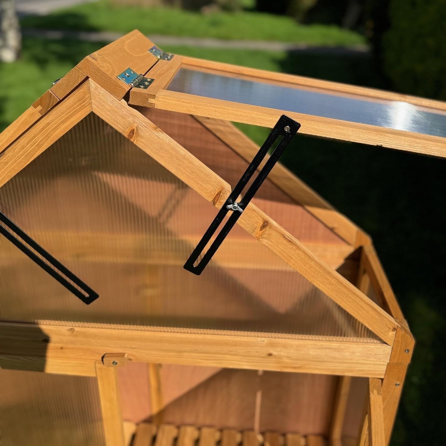 Wooden Apex Mini Greenhouse with Polycarbonate Panels 160cm Weatherproof