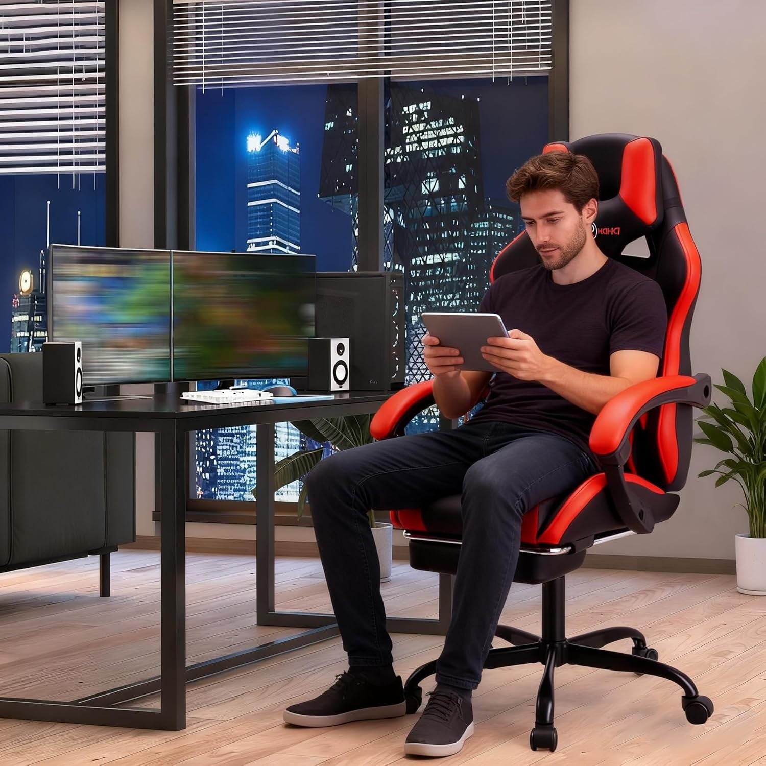 Reclining Gaming Chair with Footrest Ergonomic PU Leather Red