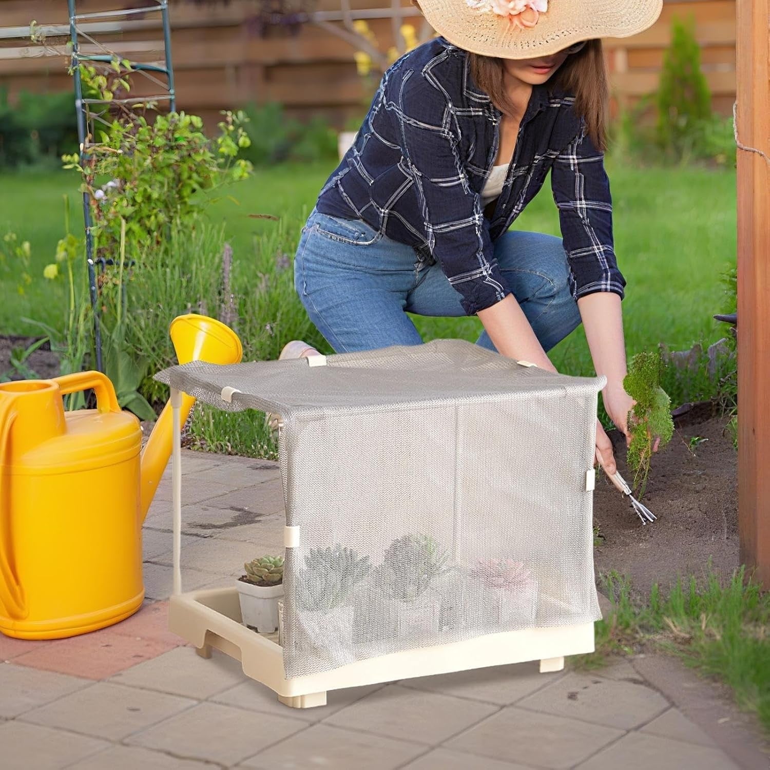 Compact Indoor Mini Greenhouse Raised Plant Shelter Mesh Cover Rack 36x33x7cm