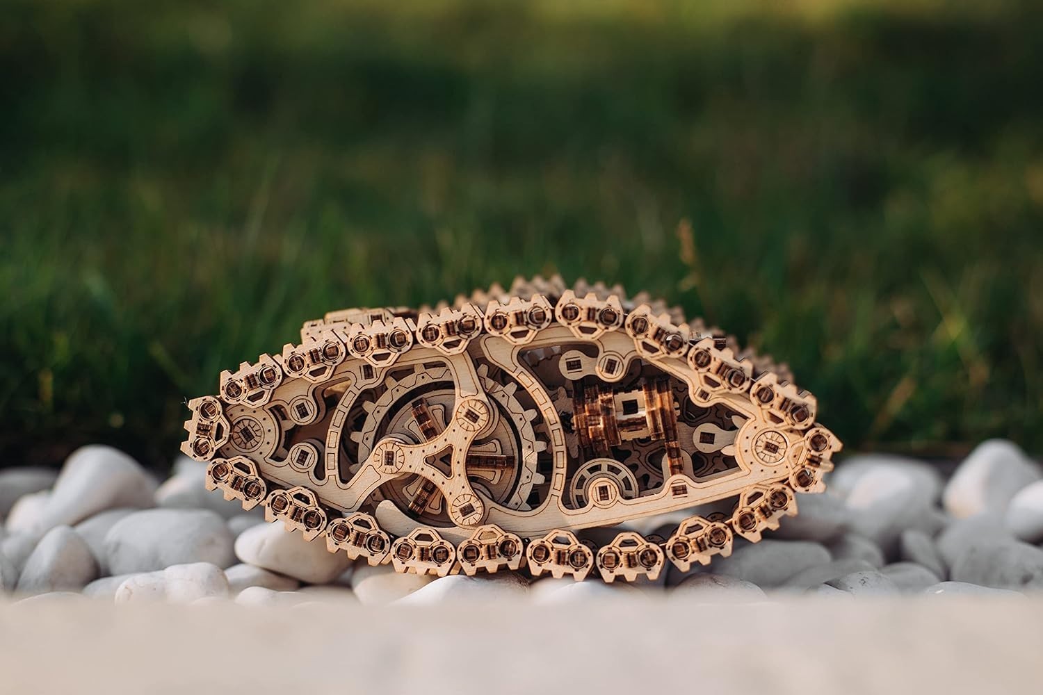 3D Wooden Steam Tank Puzzle Mechanical Model Kit Spring Powered 381PCS