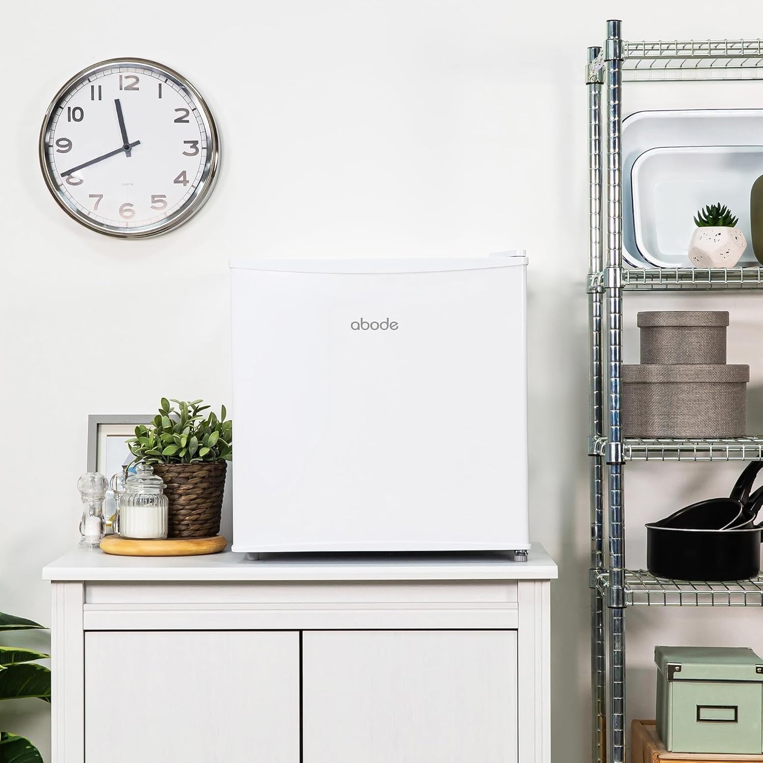 Mini Freezer 31L Tabletop Compact White Reversible Door Adjustable Feet