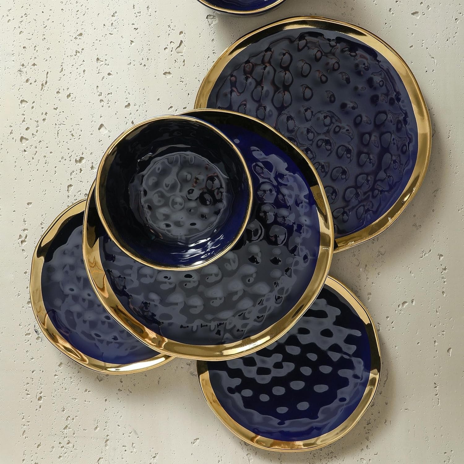 Blue Porcelain Dinnerware Set 16 Piece Service for 4 Gold Rim Plates
