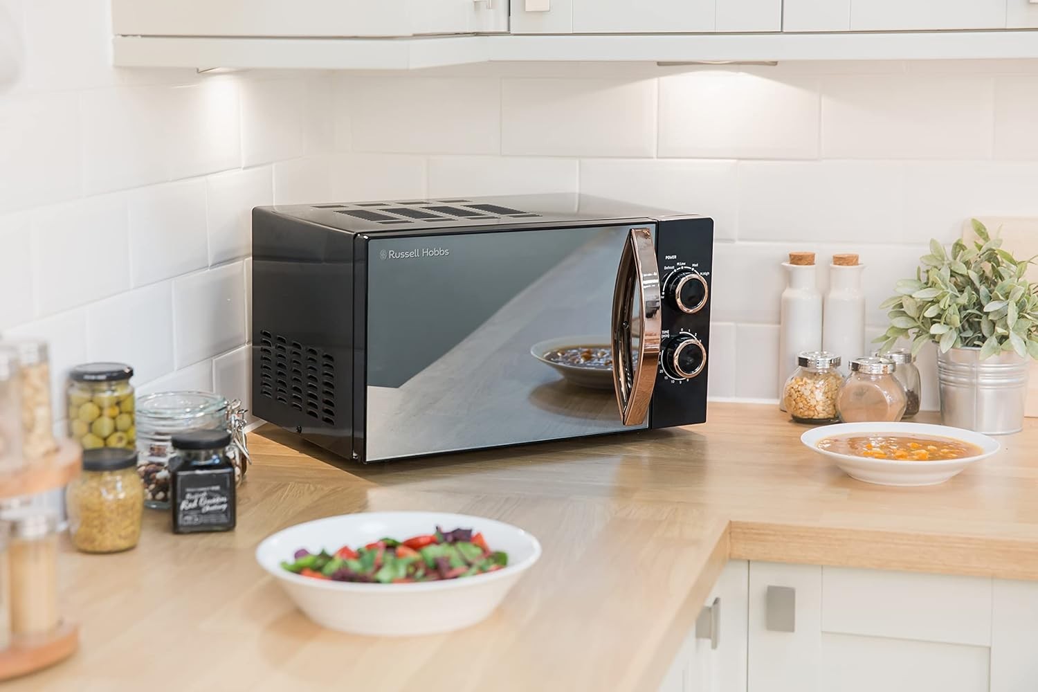Russell Hobbs 17L 700W Solo Microwave 5 Power Levels Rose Gold