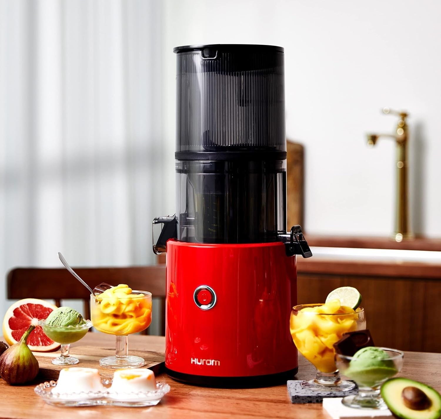 Auto Feed Cold Press Juicer 2L Hopper Filterless Easy Clean BPA Free