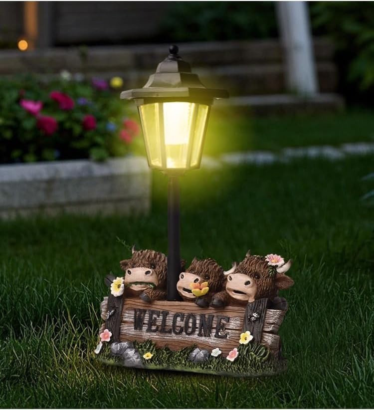 Highland Cattle Garden Ornament • Resin Outdoor Statue with Welcome Sign & Lamp