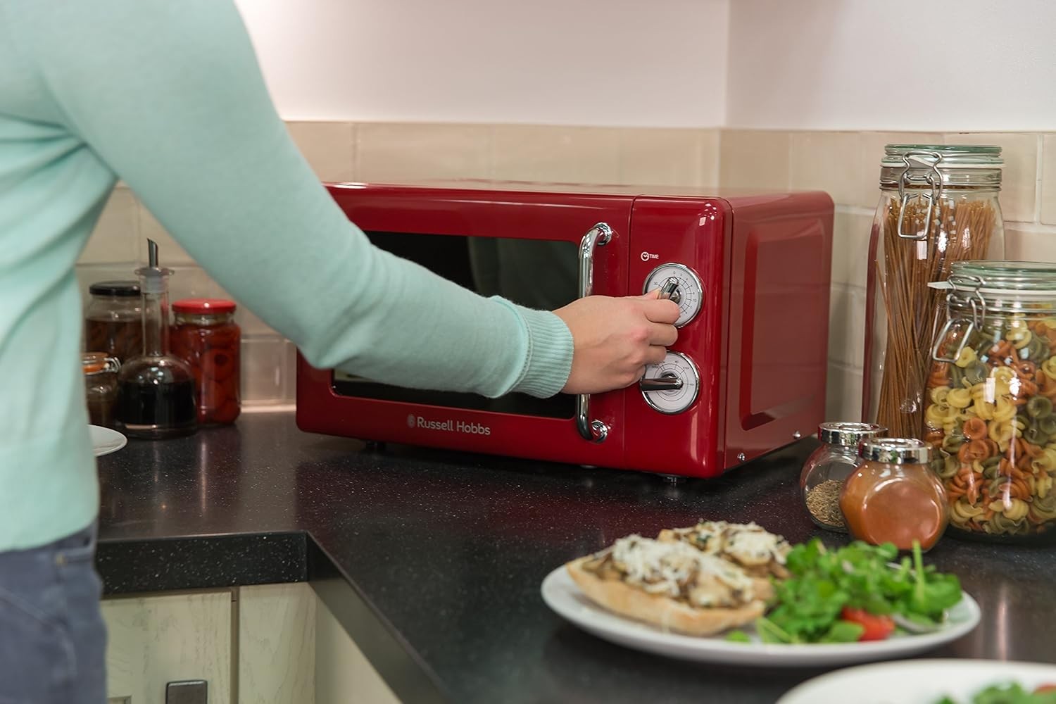 17L Retro Red Microwave 700W Solo 5 Power Levels Manual Timer