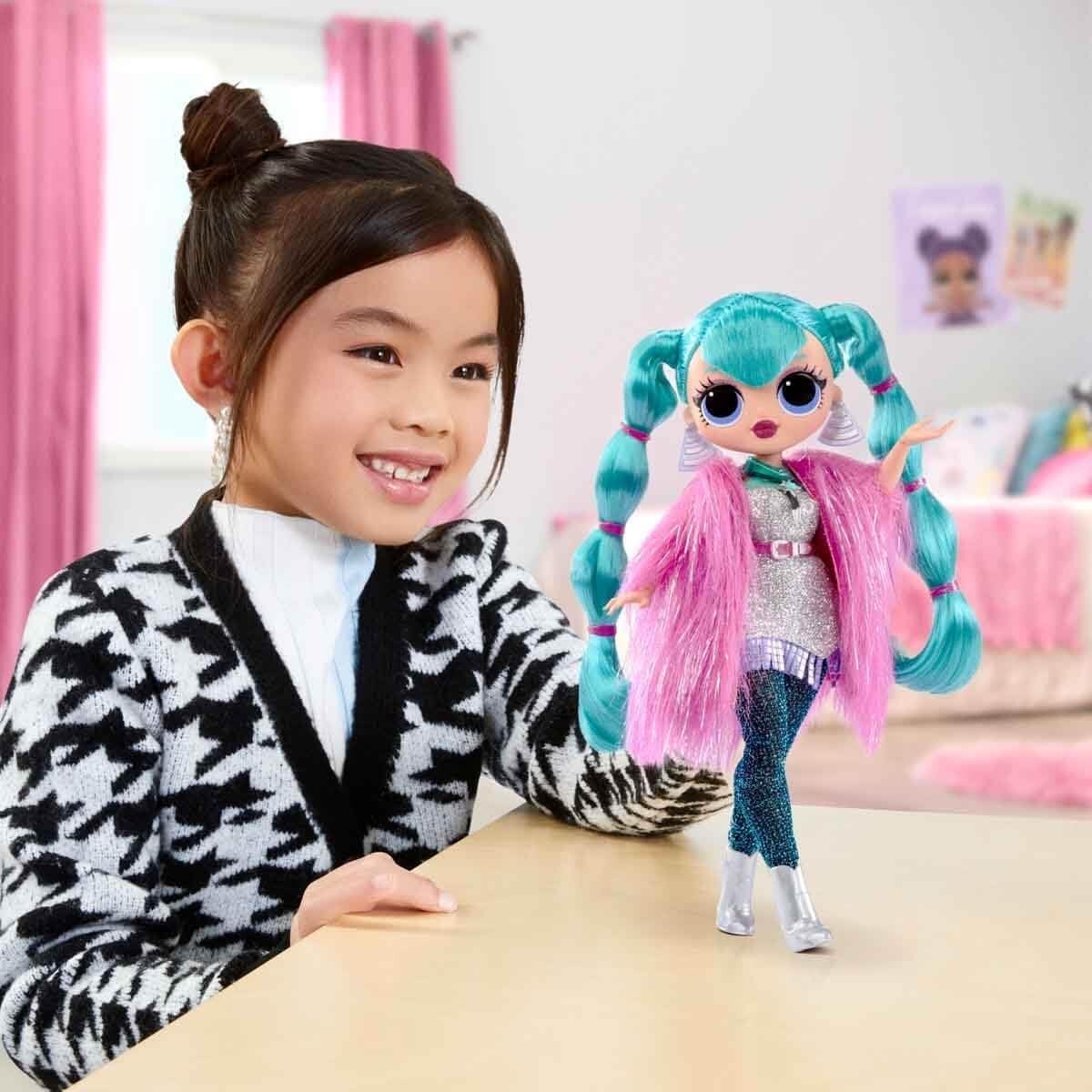 Glam Fashion Doll Dance Outfit Accessories Stand Collectible