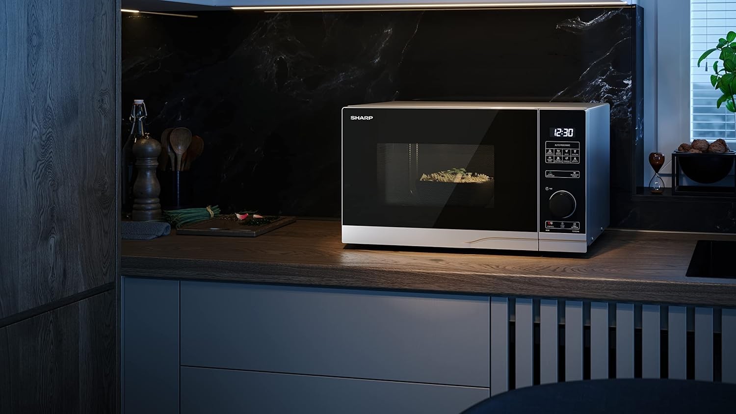 Silver 25L Digital Microwave 900W 10 Power Levels ECO Mode