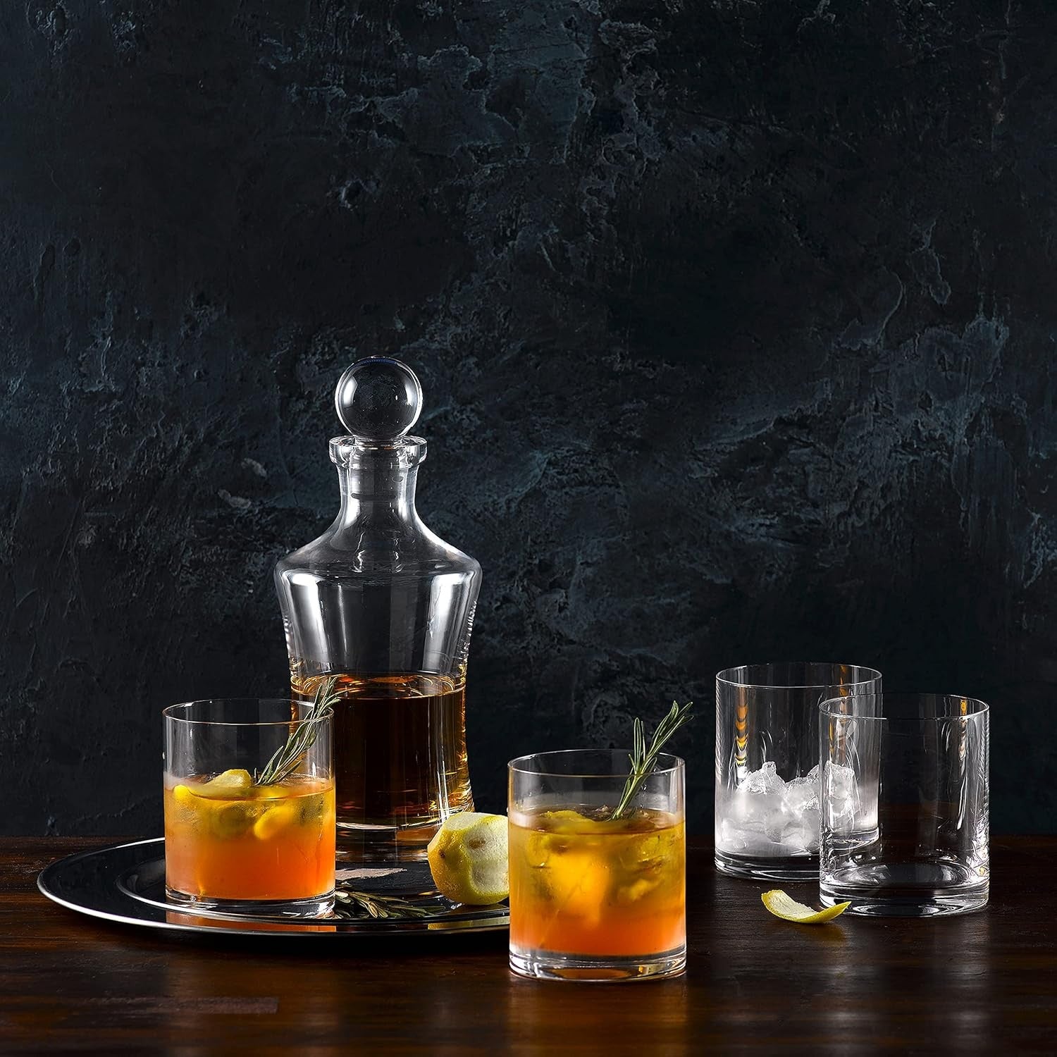 Luxury 1L Crystal Hourglass Whiskey Decanter – Elegant Bar Gift for Men