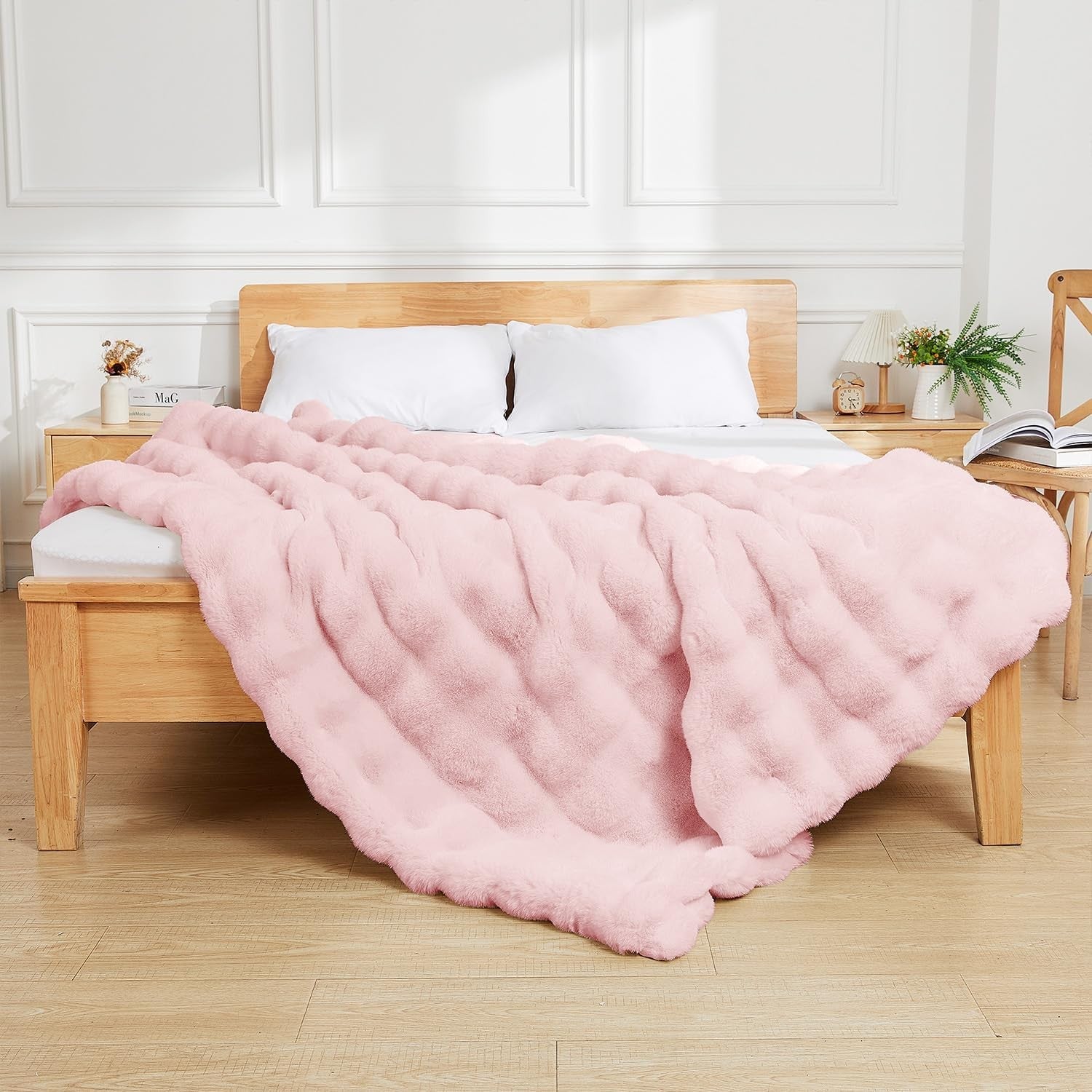 Queen Size Pink Faux Fur Blanket Plush Thick Warm Luxury Sofa Bed Throw