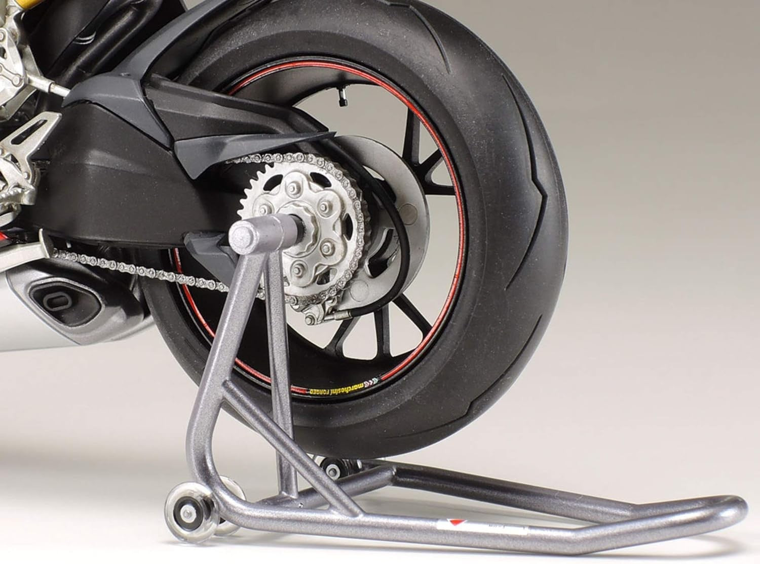 1:12 Scale Red Sports Bike Model Kit – Realistic Build, Display-Ready