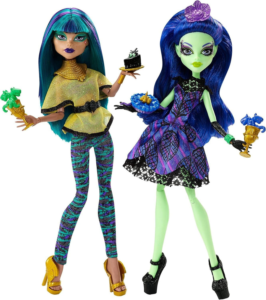 Collector Fashion Doll 2 Pack Midnight Style Accessories Treats Set