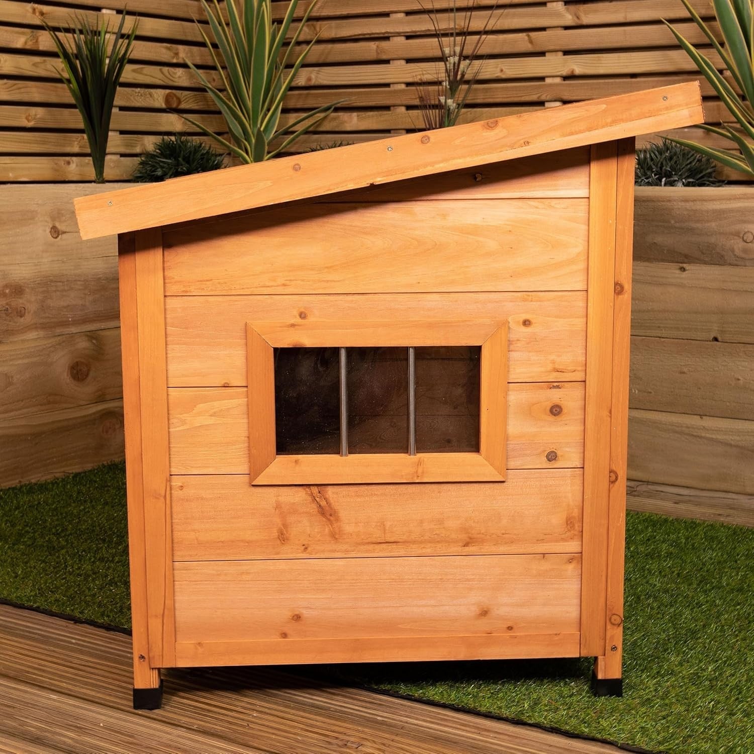 Medium Wooden Outdoor Dog House Kennel with Window, Insulated PVC Door 72x104cm