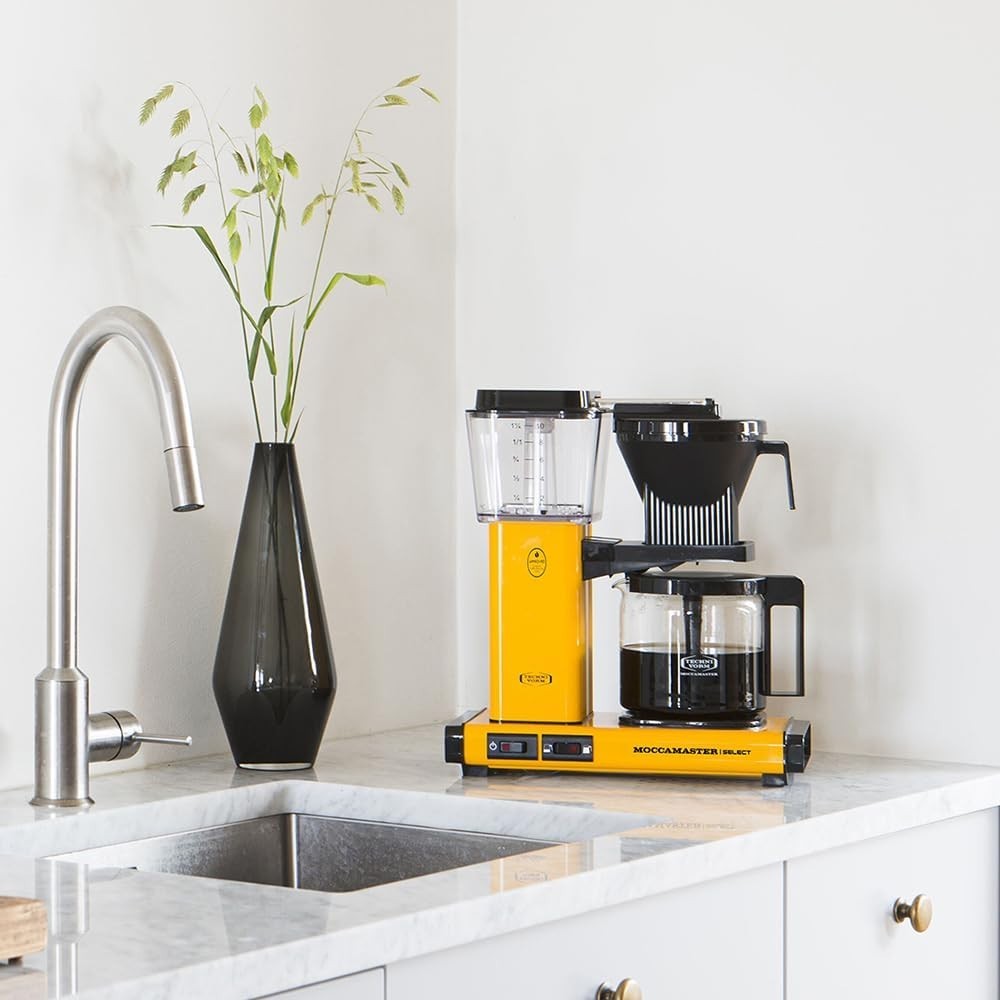 Premium Drip Coffee Maker 1.25L | Fast Brewing, Quiet, Bold Yellow Pepper