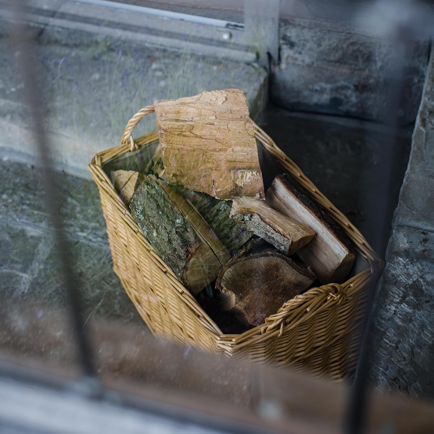 Sturdy Wicker Storage Basket with Padded Lining & Handles, 62x40x37cm