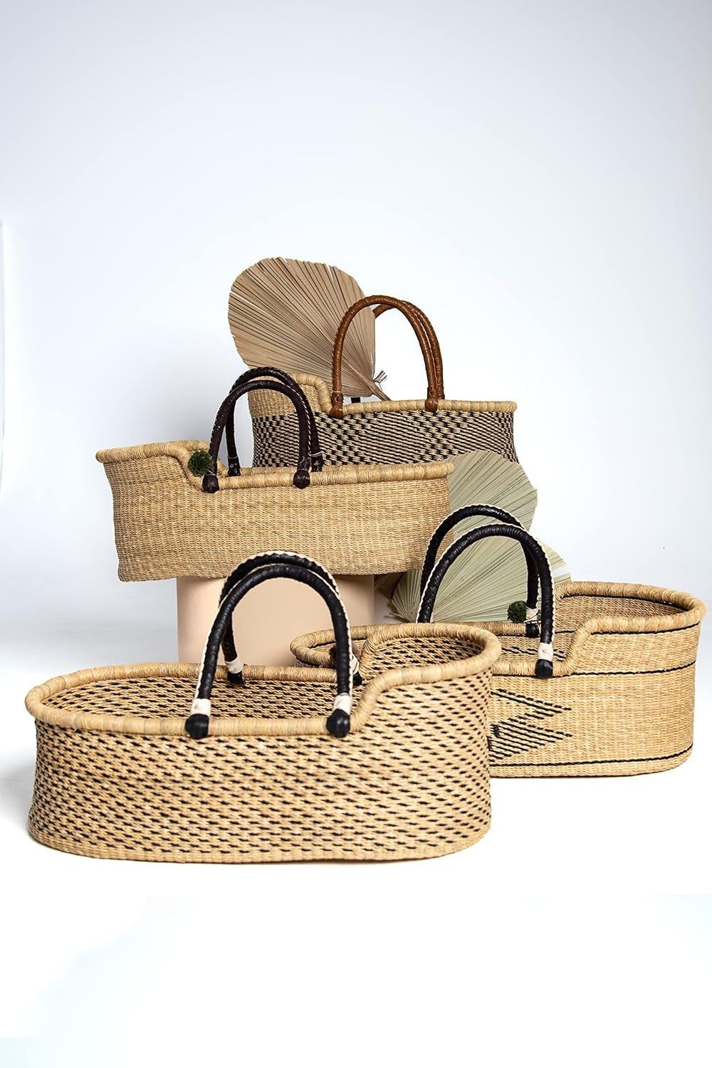 Handwoven Moses Basket with Rocking Stand & Mattress Natural Baby Cradle Wood