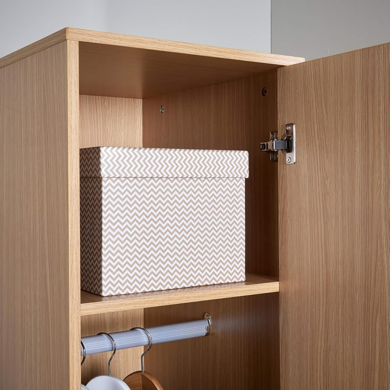 Slim Oak Effect 1-Door Wardrobe with Shelf & Hanging Rail – Compact Storage