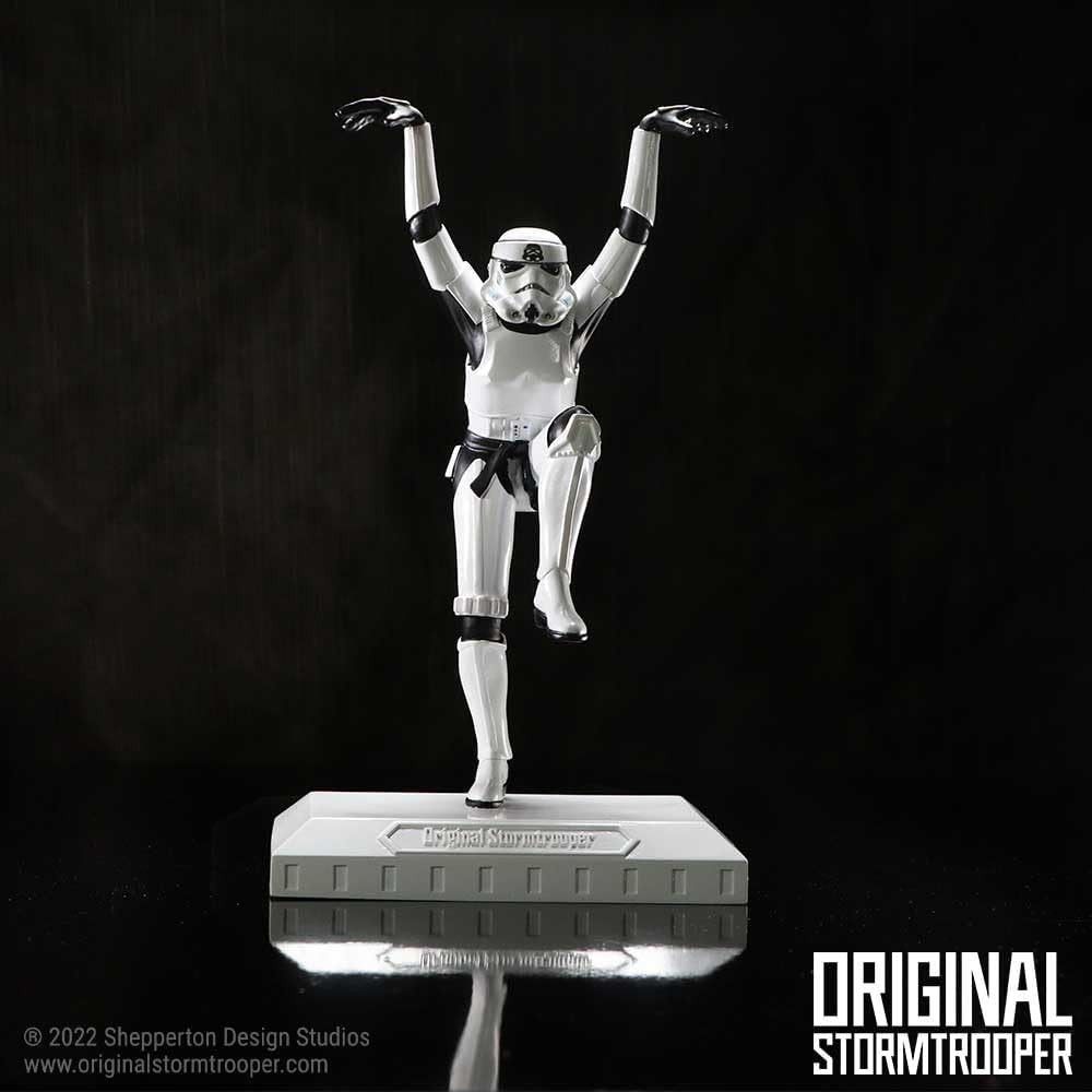 Crane Kick Stormtrooper Figurine Resin Statue 28cm Martial Arts Decor Gift