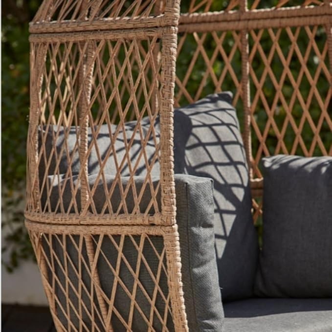 Luxury Rattan Egg Chair Outdoor Garden Patio Sunroom – Cushioned & Weatherproof