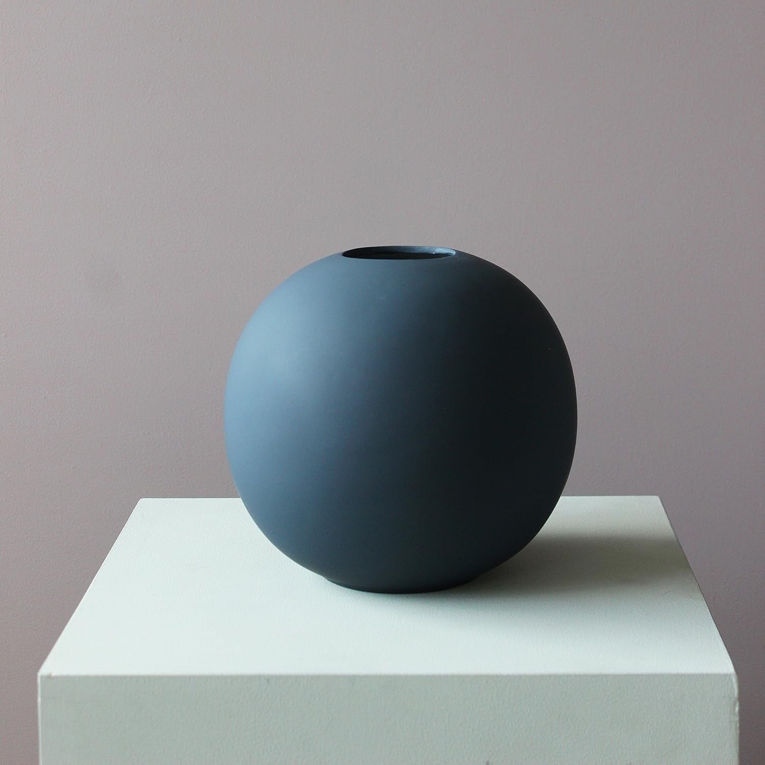 Midnight Blue Ceramic Ball Vase 20cm Modern Round Table Home Decor