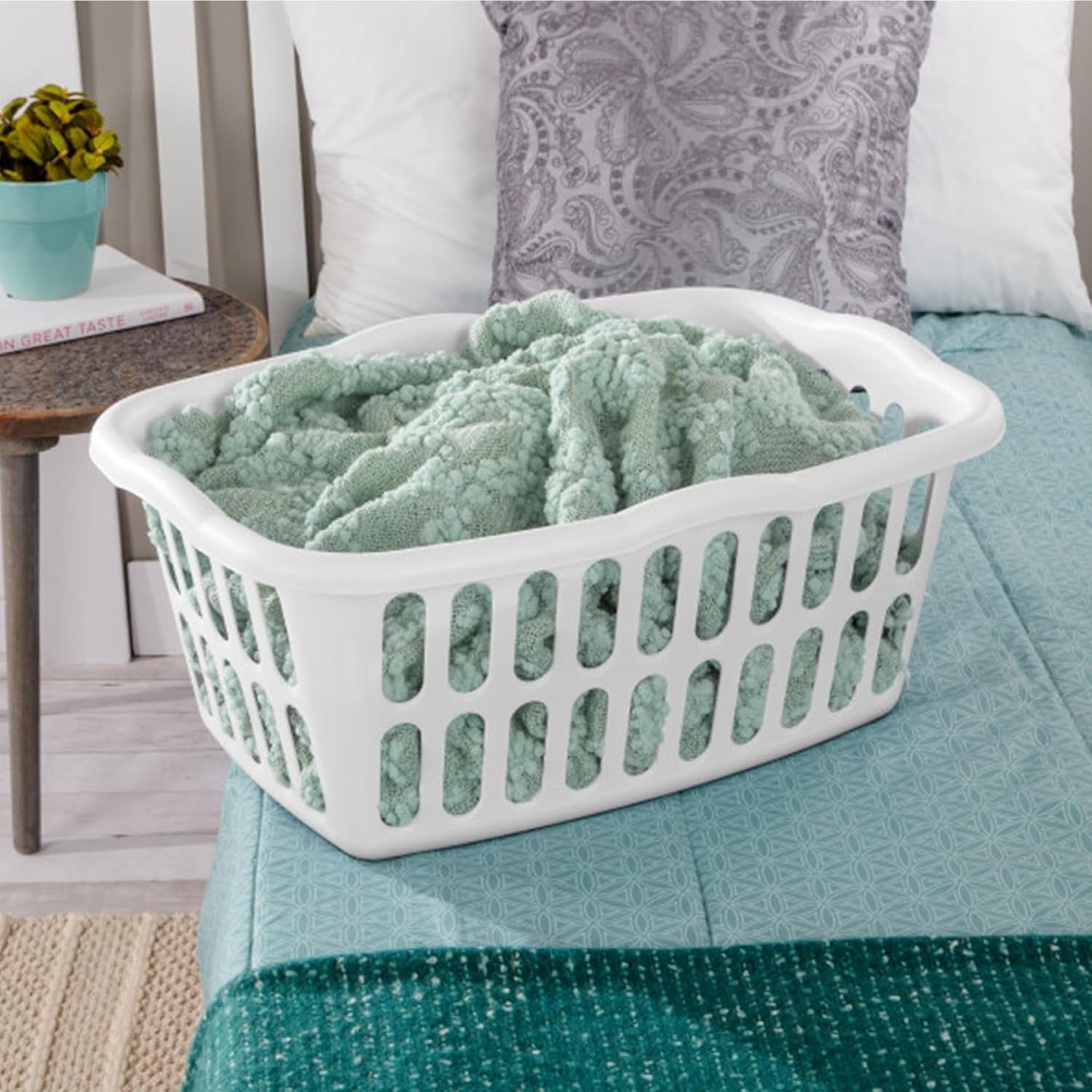 12-Pack Laundry Baskets White Plastic Hampers Rectangular 61cm Durable Handles