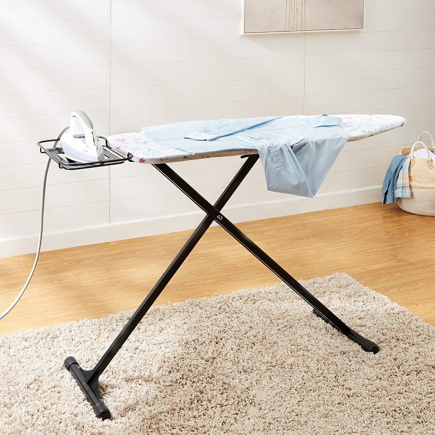 Medium Ironing Board Adjustable Height Foldable Steel Frame 122x38cm