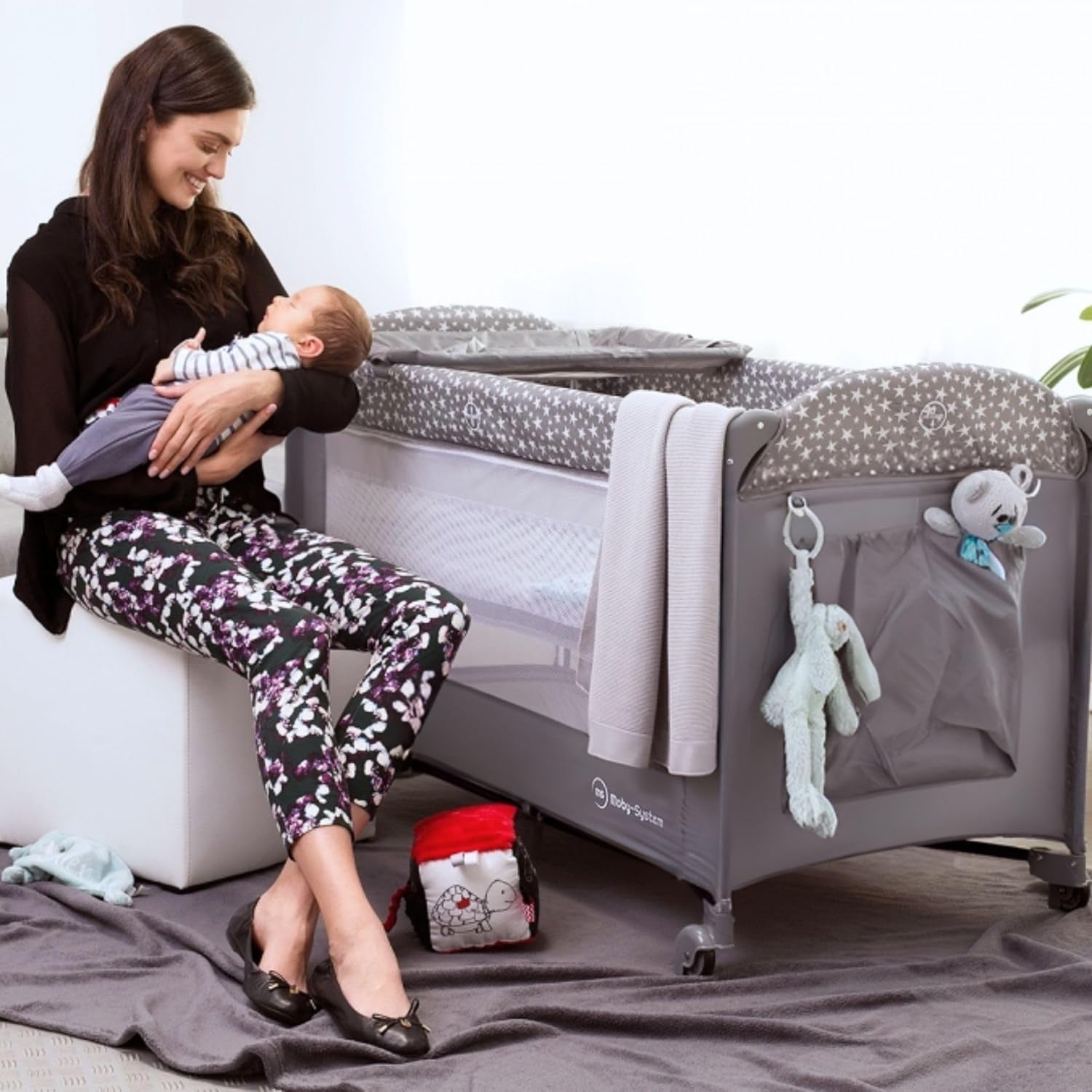 Baby Travel Cot Bedside Crib with Mattress 7 Heights Wheels & Side Panel Grey