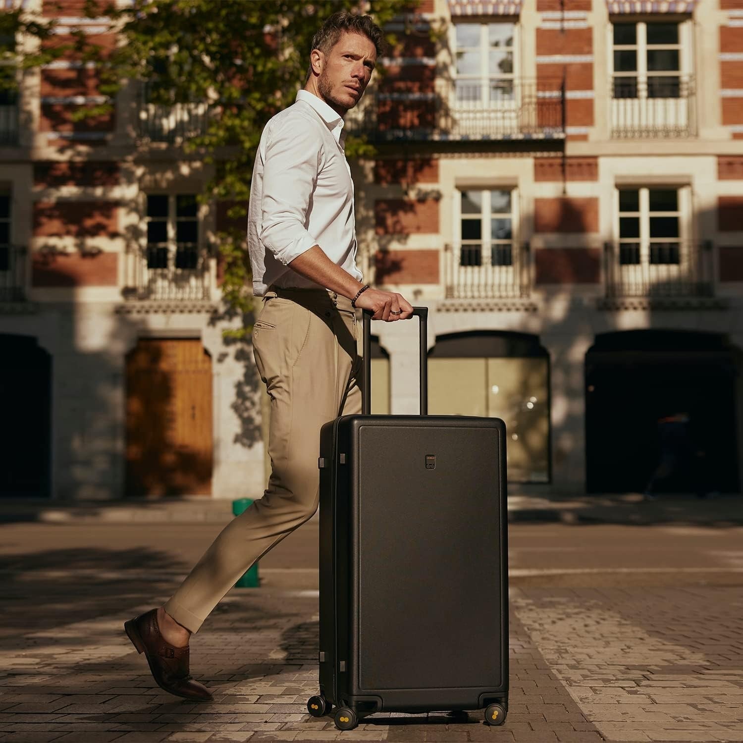 28 Inch Large Hard Shell Suitcase Lightweight PC Spinner Wheels TSA Lock
