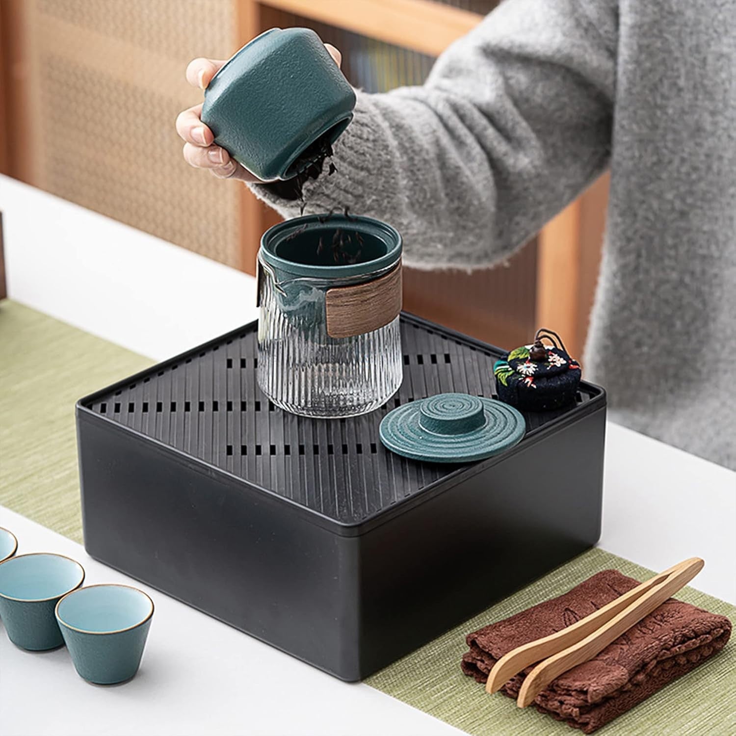 Portable Japanese Tea Set Glass Teapot 4 Cups Travel Gongfu Service