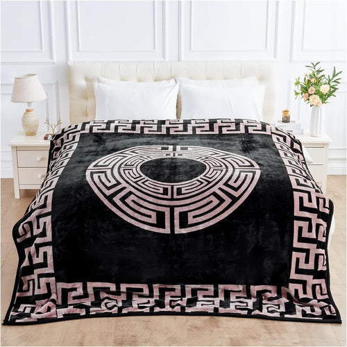 Greek Key 7kg Heavy Warm Sherpa Fleece Blanket 200x240cm King