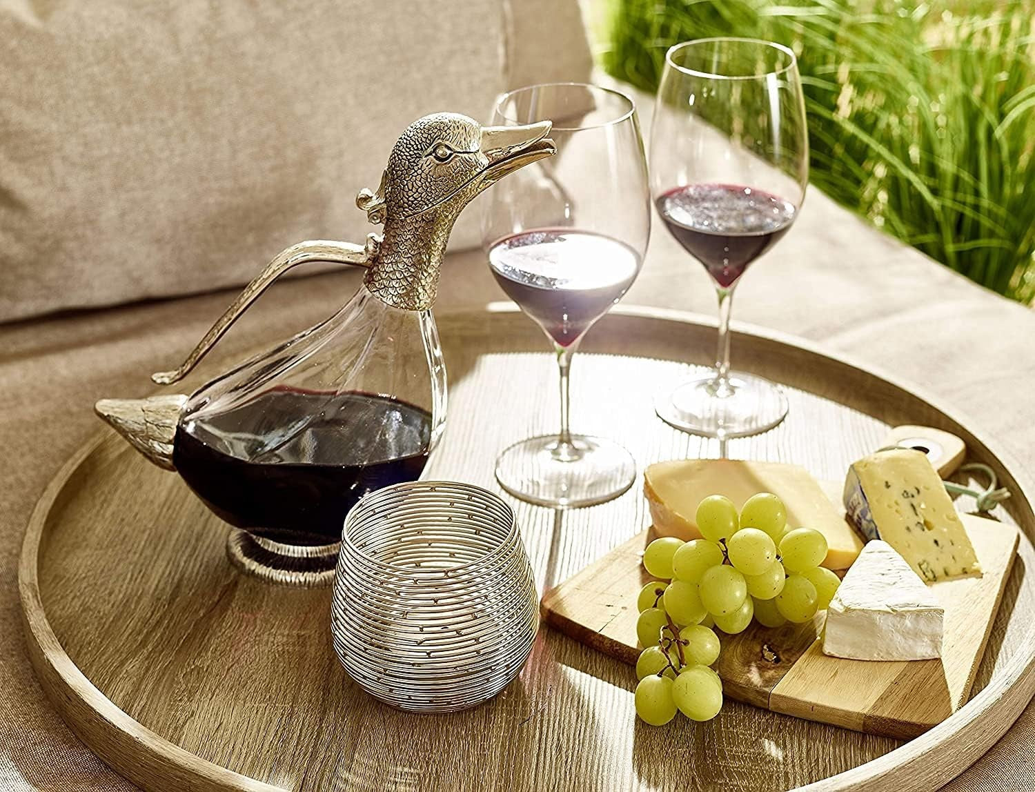 Luxury Duck-Shaped Wine Decanter 0.9L Glass Carafe with Silver-Plated Detail
