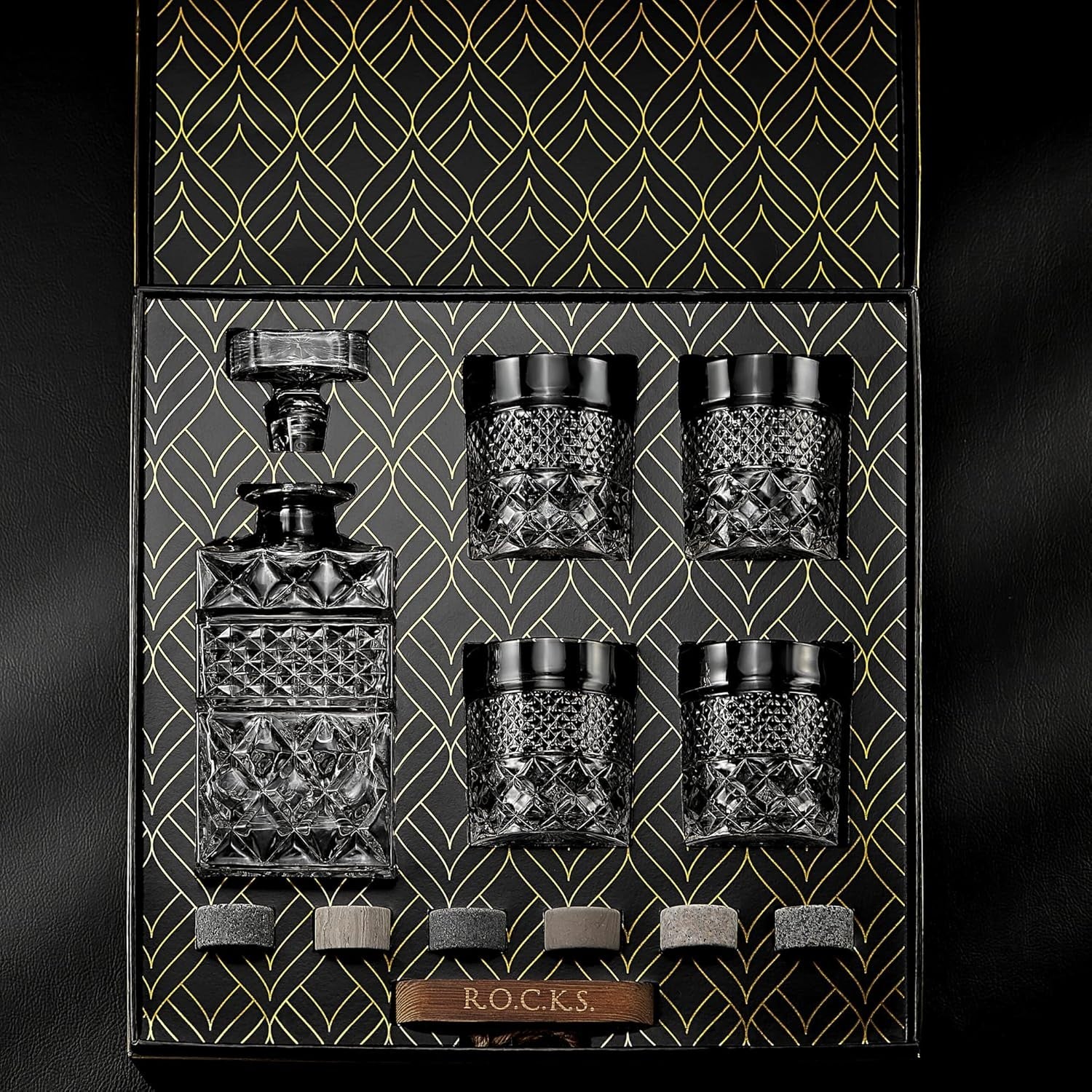 Whiskey Decanter Gift Set 4 Glasses Granite Chilling Stones Luxury 650ml Carafe