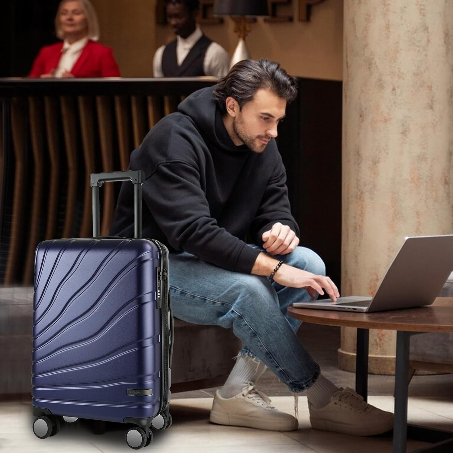 20 Inch Carry On Suitcase Lightweight PC Hard Shell Expandable Spinner