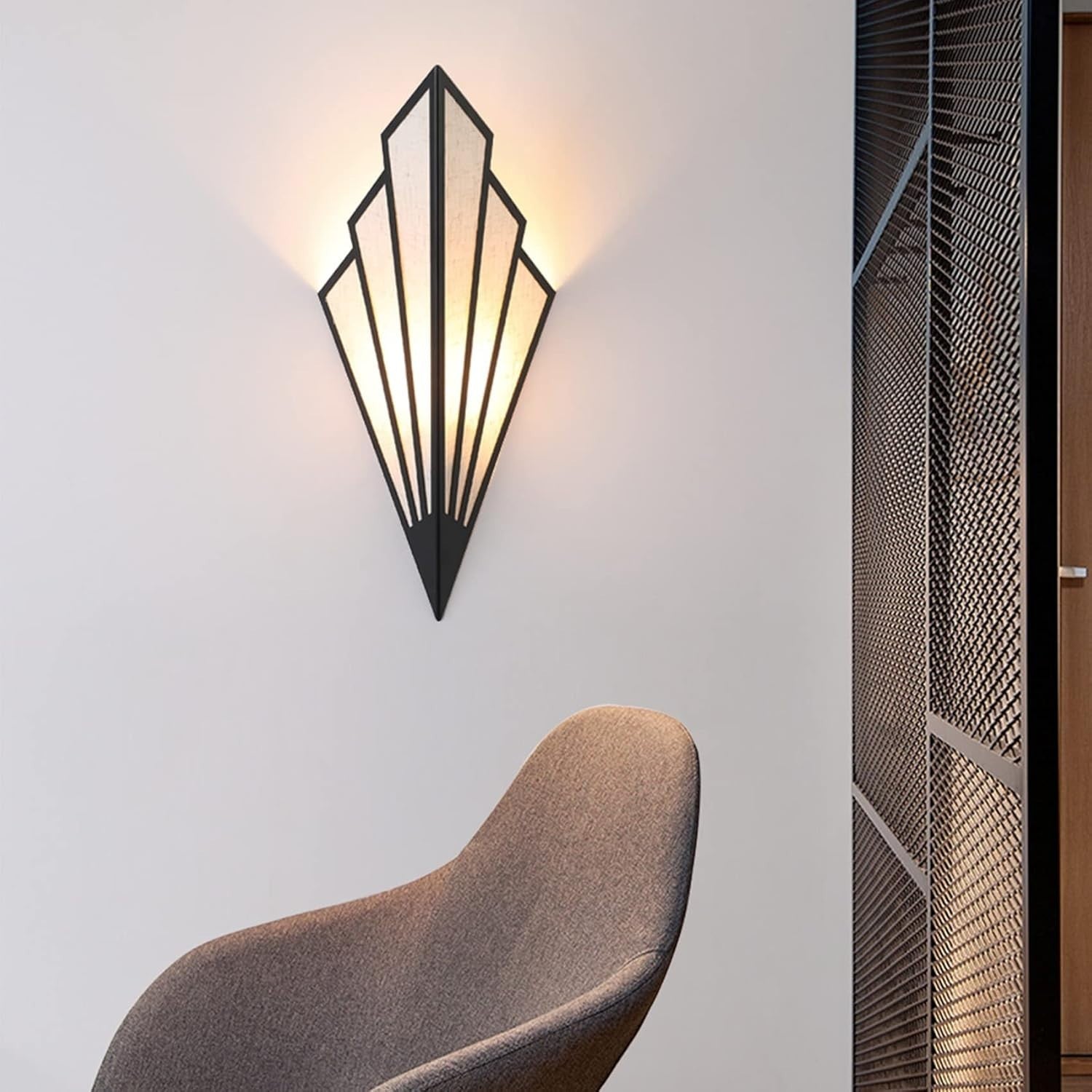 Modern Black Art Deco Wall Sconce Light E14 Fan Design for Hallway Lounge