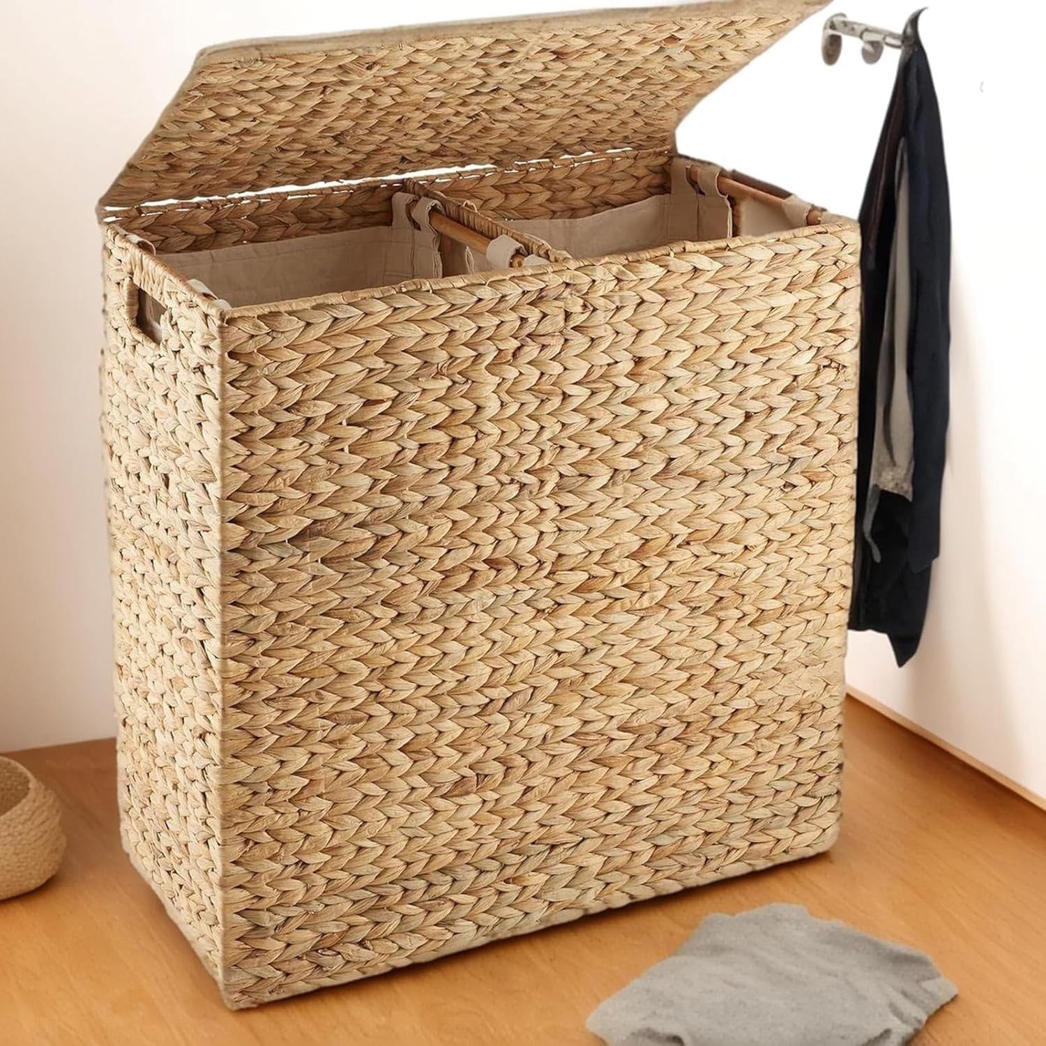 Extra Large Water Hyacinth Laundry Hamper with Lid & 2 Liners | 70cm Basket
