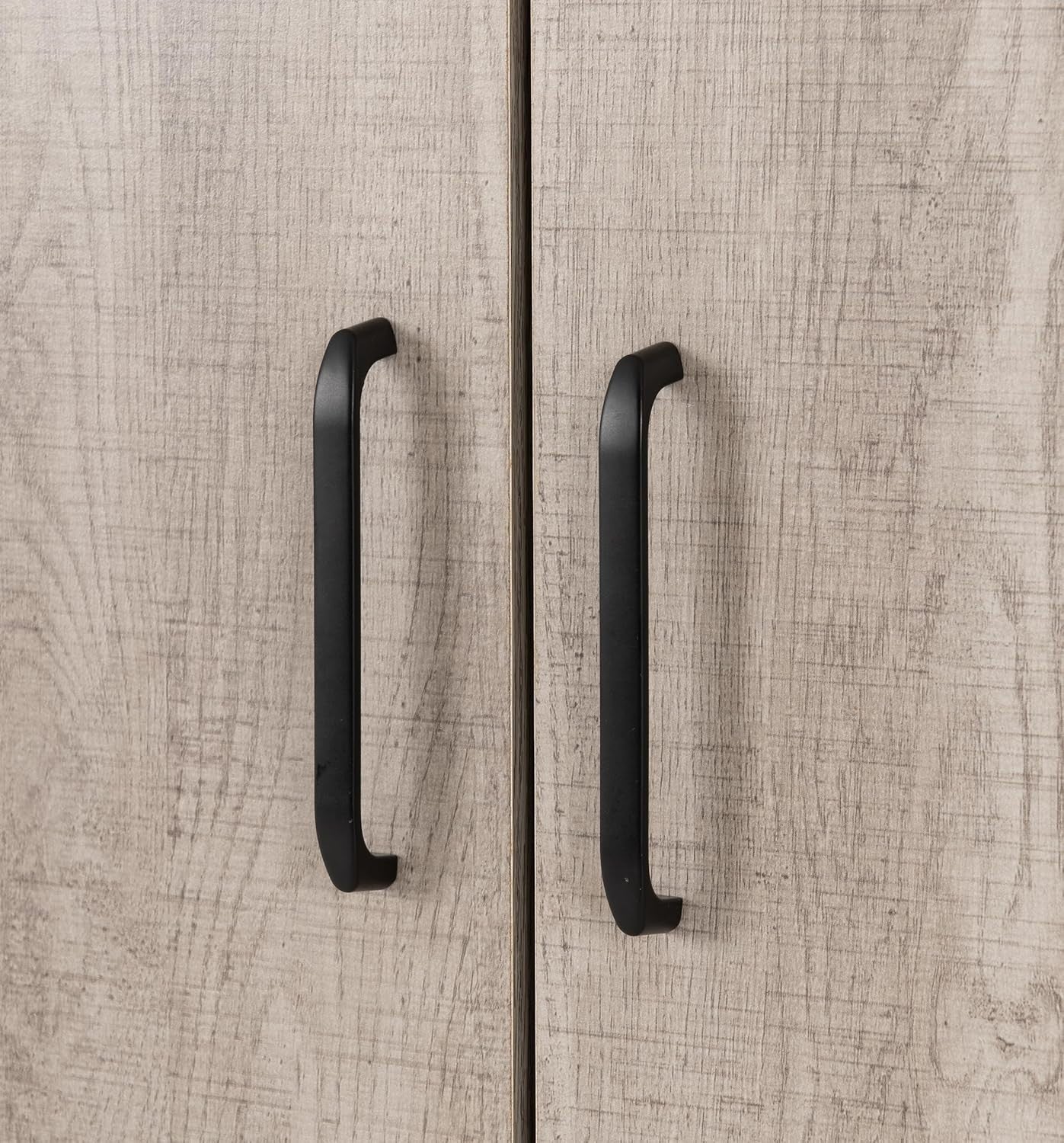3 Door Light Oak Wardrobe with Adjustable Shelves & Spacious Storage