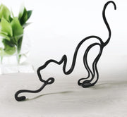 Black Metal Cat Wall Sculpture – Minimalist Abstract Line Art Decor