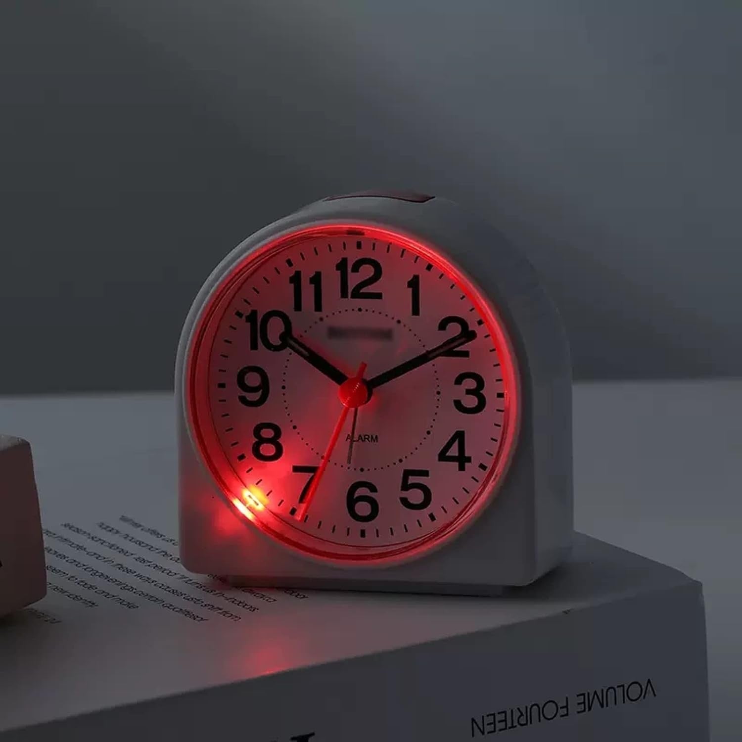 Silent Alarm Clock Small Non Ticking Night Light Battery Heavy Sleepers