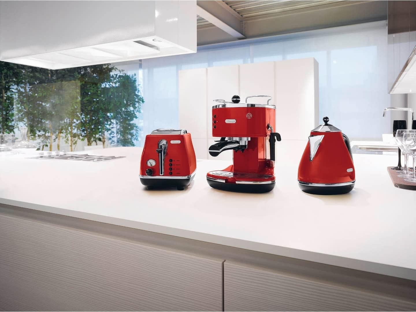 Retro Pump Espresso Coffee Maker | 1.4L Tank | Steam Wand | Compact 1100W Red