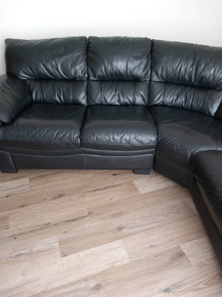 Luxe Black Leather Corner Sofa (PTP)