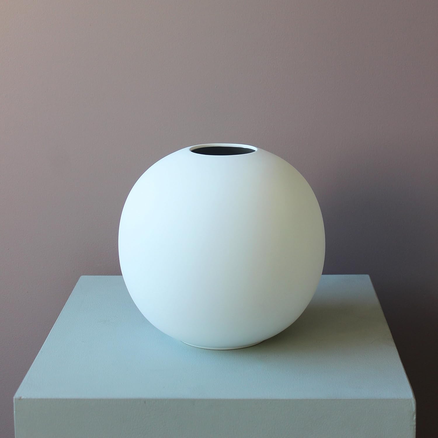White Ceramic Ball Vase 20cm Modern Round Table Minimal Home Decor