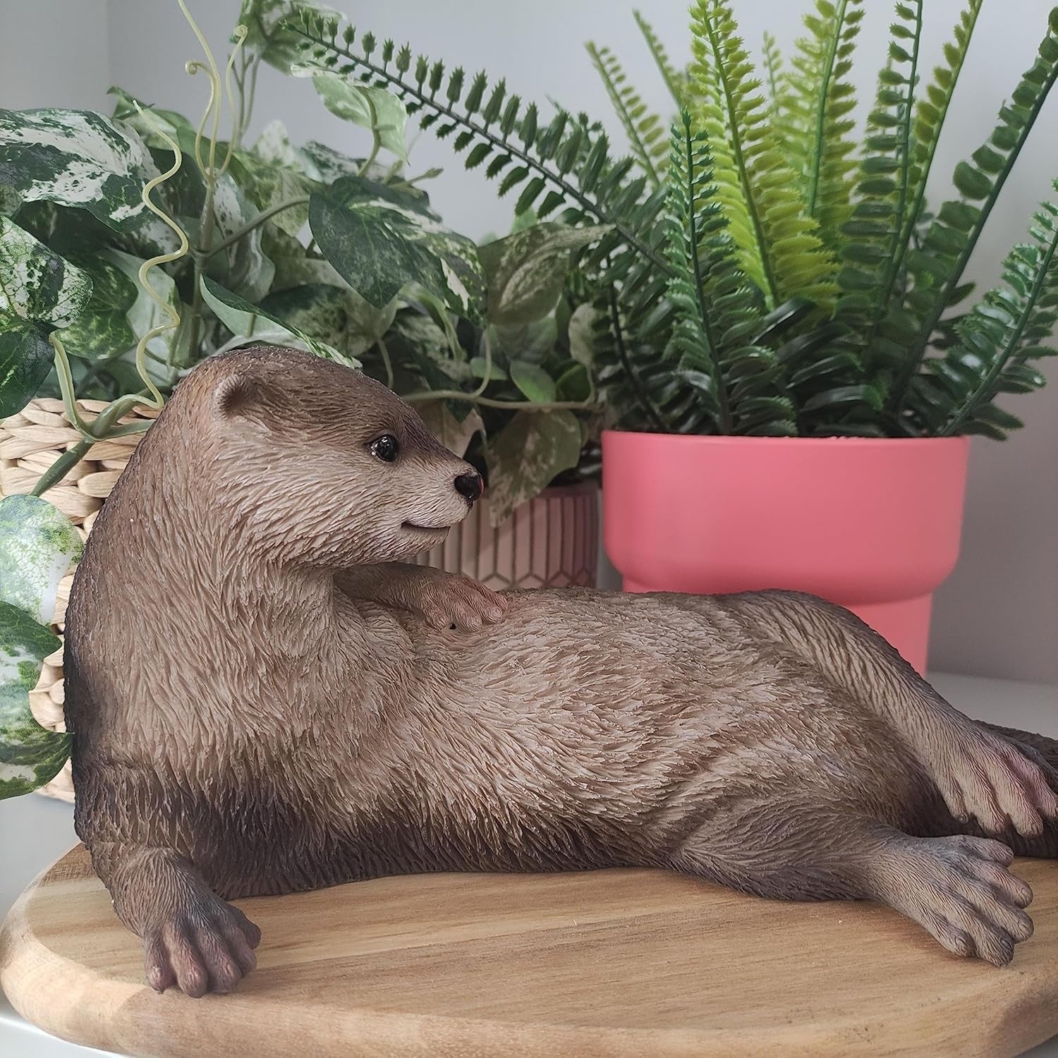 Realistic Laying Otter Garden Ornament Resin 30cm Wildlife Outdoor Decor