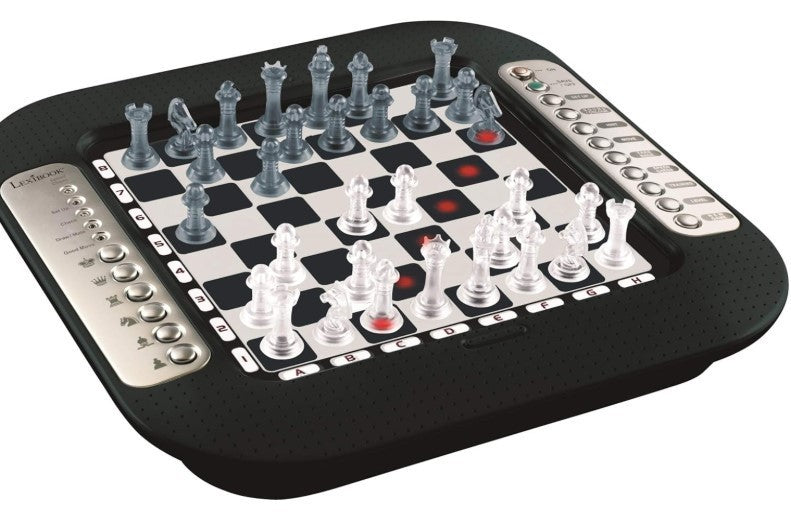 Electronic Chess Set with Touch Keyboard | 64 Levels | Light & Sound | Battery