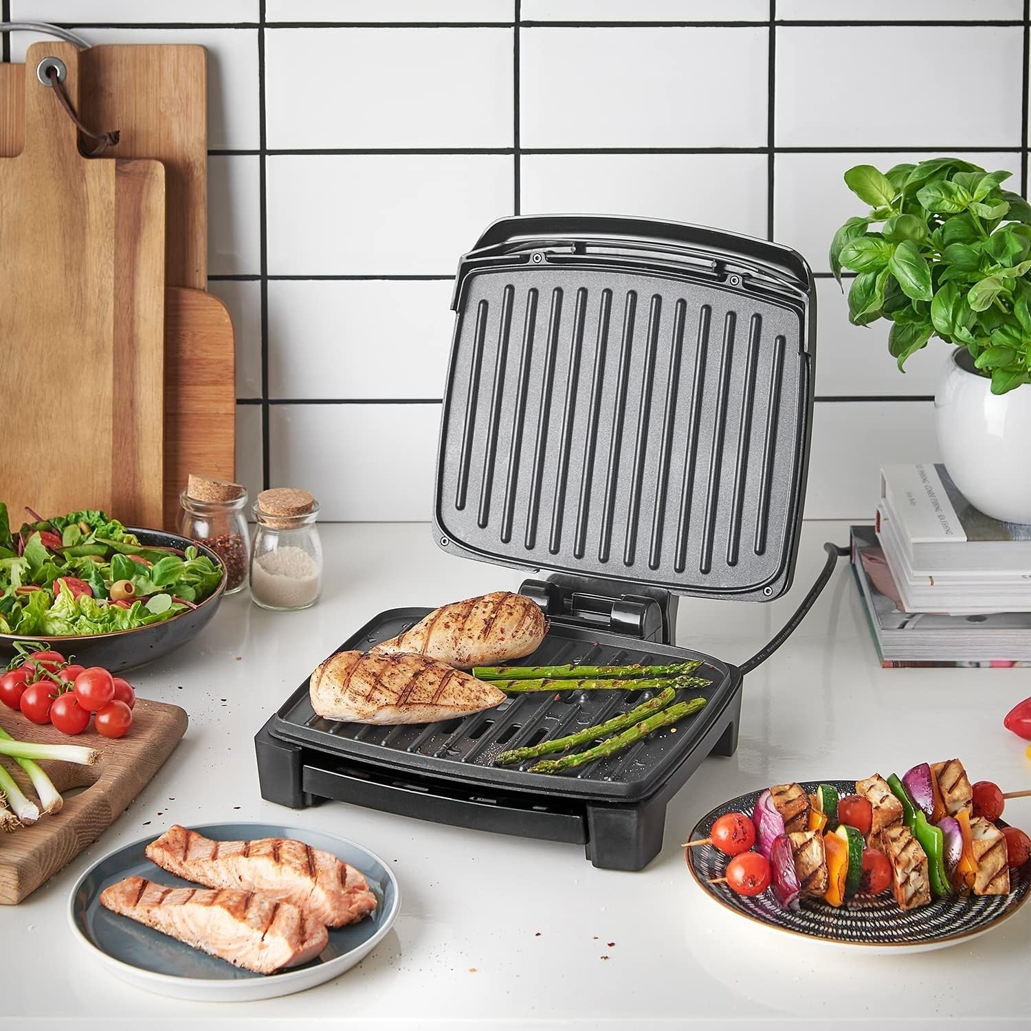 Medium Electric Grill Removable Plates Dishwasher Safe Energy Saving